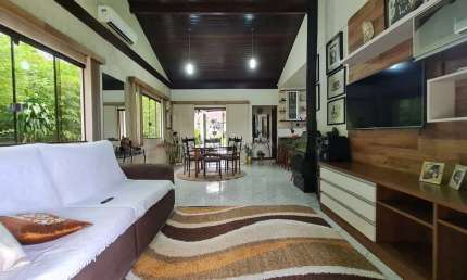 Casa com 5 quartos à venda na Rua José Steil, 116, Fortaleza, Blumenau, 238 m2 por R$ 1.000.000