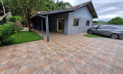 Casa com 3 quartos à venda na Rua Rosário, 262, Ponta Aguda, Blumenau, 170 m2 por R$ 550.000