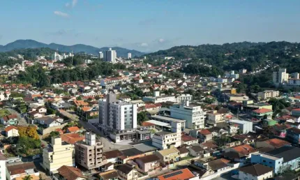 Apartamento com 2 quartos à venda na Rua Dr. Antônio Haffner, 128, Água Verde, Blumenau, 66 m2 por R$ 553.000