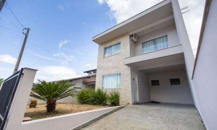 Casa com 2 quartos para alugar no Velha Central, Blumenau , 138 m2 por R$ 3.500