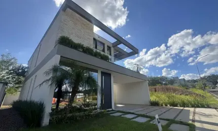 Casa com 3 quartos à venda na Rua Silvano Cândido da Silva Sênior, 3065, Ponta Aguda, Blumenau, 269 m2 por R$ 1.890.000