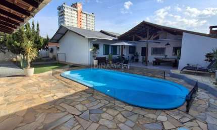 Casa com 3 quartos à venda na Rua Jacob Laforce, 77, Itoupava Central, Blumenau, 295 m2 por R$ 995.000
