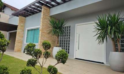 Casa comercial com 3 salas à venda na Rua Andrino Fermino Serpa, 183, Vorstadt, Blumenau, 233 m2 por R$ 1.490.000