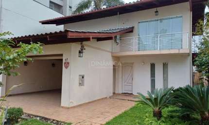 Casa com 3 quartos para alugar na Vila Nova, Blumenau , 185 m2 por R$ 8.000