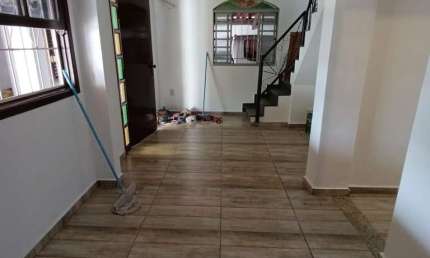 Casa Geminada para Locação em Santa Luzia, Conjunto Cristina (São Benedito), 3 dormitórios, 1 suíte, 2 banheiros, 3 vagas