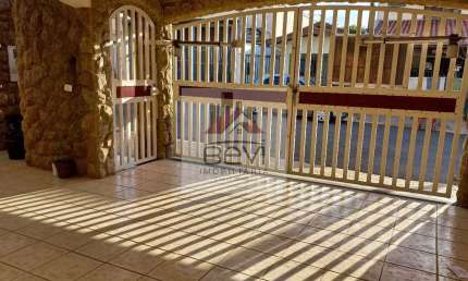 Casa com 3 quartos à venda no Centro, Saltinho 