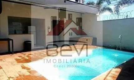 Casa  3 dormitórios, suíte, piscina e churrasqueira e 3 vagas