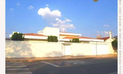Casa para Venda em Águas da Prata, Jardim Vila Rica, 3 dormitórios, 3 suítes, 1 banheiro, 4 vagas