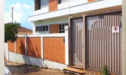 Casa para Venda em São João da Boa Vista, Centro, 3 dormitórios, 1 suíte, 3 banheiros, 1 vaga