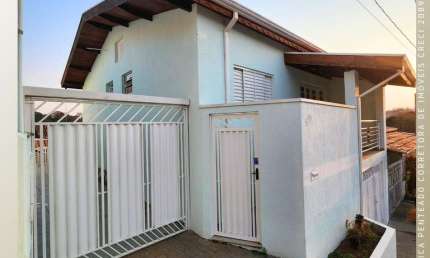 Casa para Venda em São João da Boa Vista, Jardim Amoreiras, 3 dormitórios, 2 banheiros, 3 vagas