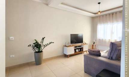 Casa para Venda em São João da Boa Vista, Jardim Flamboyant, 2 dormitórios, 1 suíte, 1 banheiro, 2 vagas