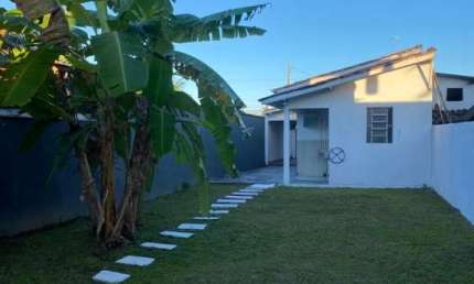 Casa para Venda em Caraguatatuba, Jardim das Gaivotas, 1 dormitório, 1 banheiro, 4 vagas