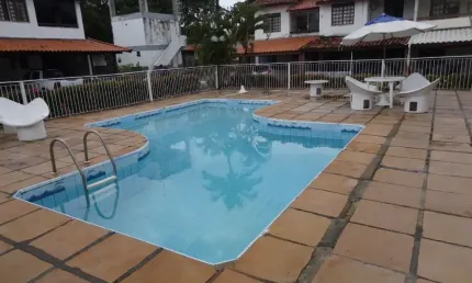 Casa em condomínio fechado com 3 quartos à venda no Stella Maris, Salvador 
