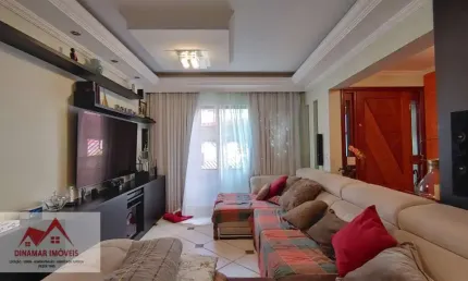 Casa com 3 quartos, 3 suítes e vaga para 4 carros na Saúde