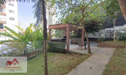 Apartamento de 3 quartos,1 suíte e 2 vagas no Bosque da Saúde.