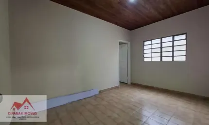Casa para alugar na vila brasilina com  2 quartos e 1 vaga