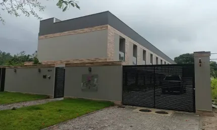 Linda casa com 2 Suítes a venda Em Vargem Grande em Condomínio Fechado !!!