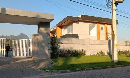 Lindos lotes a venda no centro de Vargem Pequena 100% Legalizados, RGI Individual prontos para construir em um belo condomínio com portaria 24 h !