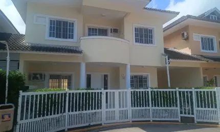 OPORTUNIDADE CASA PARA ALUGAR EM VARGEM PEQUENA 4 QUARTOS COM 2 SUITES, CLOSET, LINDO COND. CLUBE!