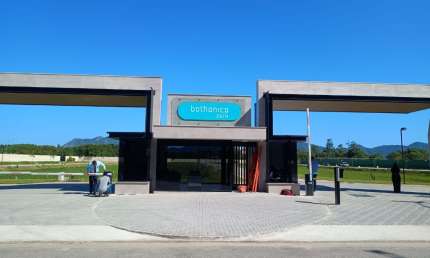 Vendo lindos lotes ( TERRENOS ) legalizados no BOTHANICA PARK, no Coração do Recreio com RGI Individual em um belo Cond. Clube !