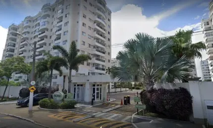Lindo apartamento à venda no Recreio com 4 quartos 2 suítes, sala ampla, sol manhã em Cond. Clube !