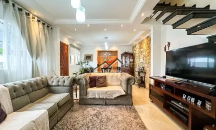 Casa para Venda, 3 dorm(s), 1 suite(s), 5 vaga(s), 341 m²