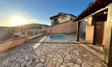 Casa com 3 quartos para alugar na Avenida Marlim, Ogiva, Cabo Frio