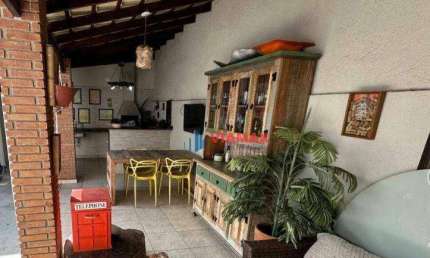 Casa com 3 dormitórios à venda, 161 m² por R$ 799.000 - Villa Branca - Jacareí/SP