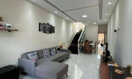Sobrado Frontal à Venda com 3 Dormitórios e Espaço Gourmet – 130m²