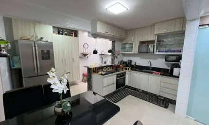 Sobrado com 2 dormitórios à venda por R$ 440.000,00 - Itaquera - São Paulo/SP