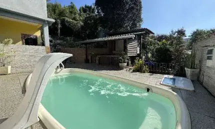 Chácara à Venda em Suzano – 4 Dormitórios, Piscina, Pomar e Ampla Área de Lazer