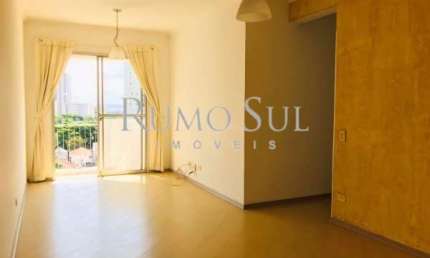 Apartamento com 3 quartos à venda na Rua Sócrates, 531, Vila Sofia, São Paulo por R$ 530.000