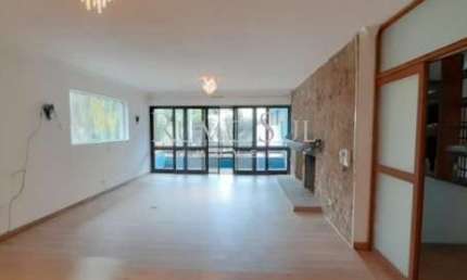 Casa comercial com 3 salas para alugar na Rua Marechal Renato Paquet, 110, Jardim Marajoara, São Paulo por R$ 10.900
