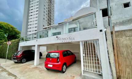 Casa comercial com 4 salas para alugar na Rua Frei Canísio, 83, Jardim Marajoara, São Paulo por R$ 20.000