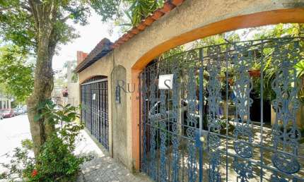 Casa com 5 quartos para alugar na Tapuçu, 78, Vila Sofia, São Paulo por R$ 30.000