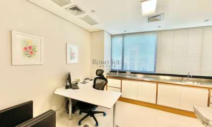 Sala comercial com 2 salas para alugar na Avenida Vereador José Diniz, 3457, Campo Belo, São Paulo por R$ 3.000