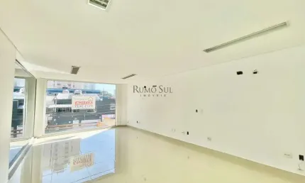 Sala comercial com 1 sala para alugar na rua frei canísio, 108, santo amaro, são paulo por r$ 3.000