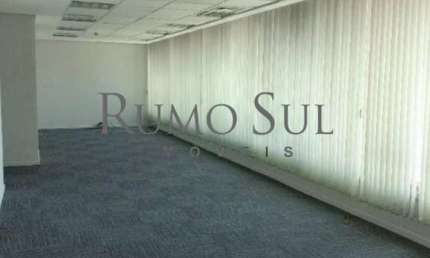 Sala comercial à venda na Avenida Maria Coelho Aguiar, 215, Jardim São Luís, São Paulo por R$ 25.596.360