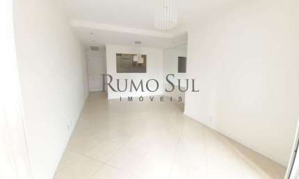 Apartamento com 3 quartos para alugar na Rua Sócrates, 697, Vila Sofia, São Paulo por R$ 4.800