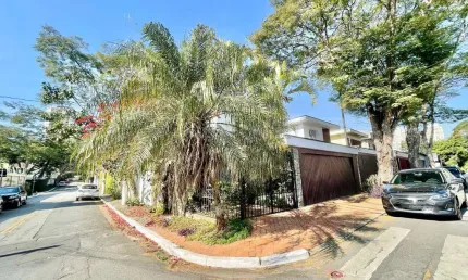 Casa com 3 quartos à venda na Rua Leme do Prado, 11, Alto da Boa Vista, São Paulo por R$ 2.600.000