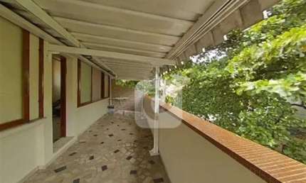 Excelente casa com 4 quartos em Rua Fechada na Tijuca!
