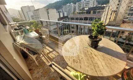 Apartamento de dois quartos, suíte, vaga e varanda com 94m2 no melhor ponto de Vila Isabel!