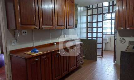 apartamento de 120m², 3 Qts com armários, sendo 1 suíte com varanda e vista livre para o Verde