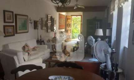 Casa, colada ao Shopping da Gávea, rua tranquila e arborizada no melhor trecho do bairro