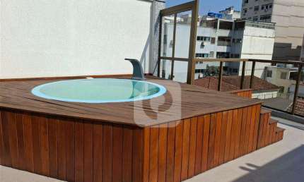 Cobertura com 3 quartos e piscina, a 3 minutos do Tijuca Tênis Clube.