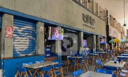 Excelente loja junto à praia de Botafogo em local privilegiado.
