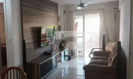 Perto do metrô apartamento  dois quartos na tijuca.