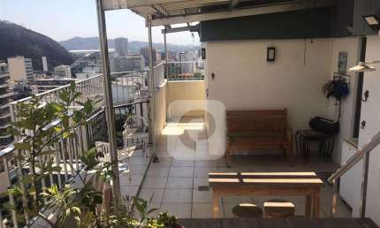 Descubra seu novo lar na Tijuca com essa cobertura duplex impecável