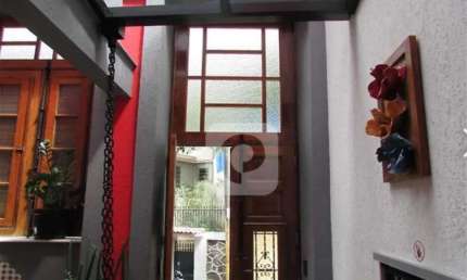 Casa Duplex  com 06 Quartos,  109m², á venda no Catete