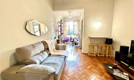APARTAMENTO DE UM QUARTO COM VAGA DE GARAGEM NA ESCRITURA .